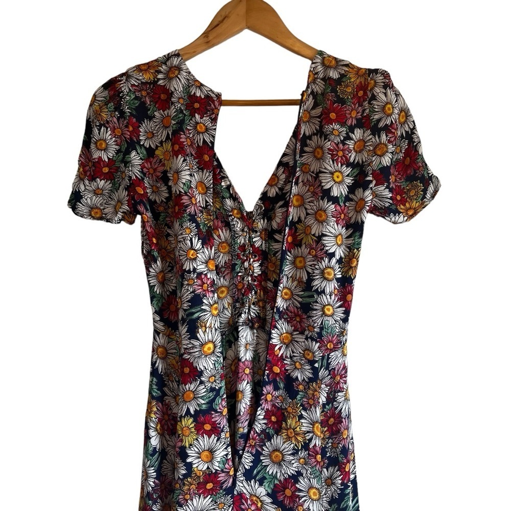 Reformation daisy print lace up fit and flare mini dress size 2 good condition - Picture 10 of 14